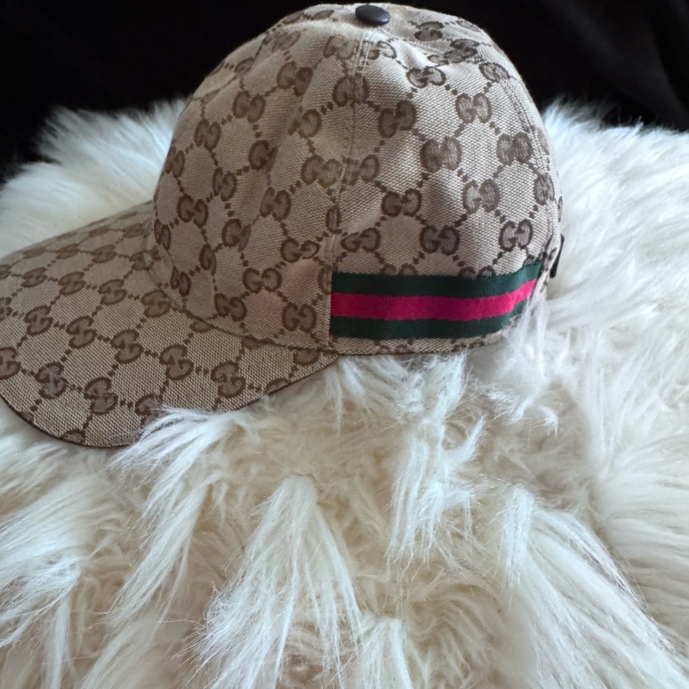 Gucci Tan Monogram Cap with Green and Red Stripe